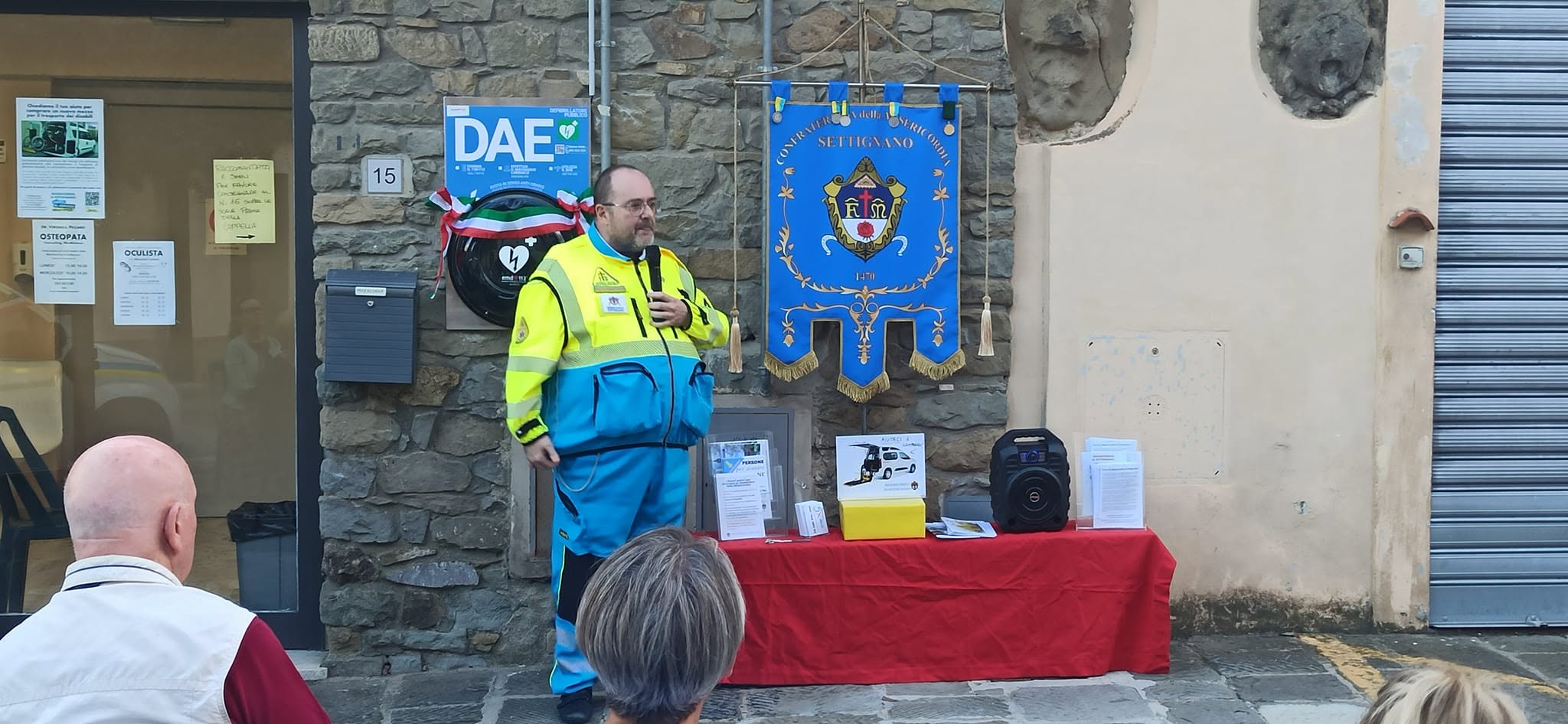 Nuovo defibrillatore in piazza